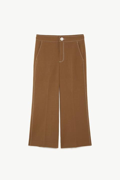 Trousers With Contrasting Topstitching