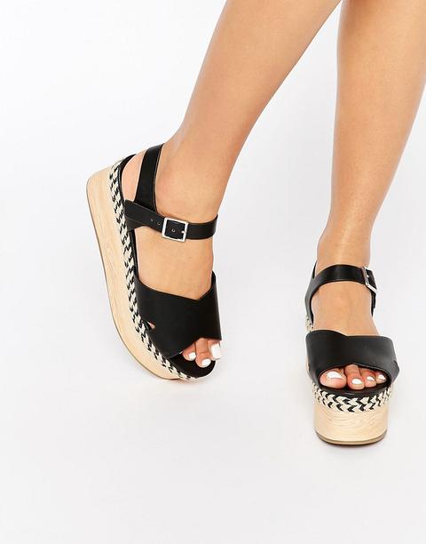 Sandalias Con Plataforma Plana Toffee De Asos