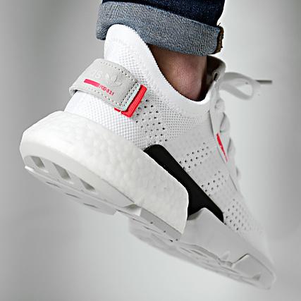 Adidas - Baskets Pod-s3 1 Db3537 Footwear White Shock Red from La Boutique Officielle on 21 Buttons Adidas - Baskets Pod-s3 1 Db3537 Footwear White Shock Red from La Boutique Officielle on 21 Buttons