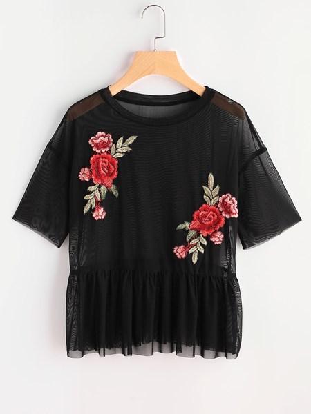 Top Con Spalle Scivolate Con Toppa Di Rosa