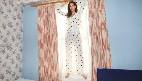 Lenzing Tm Ecovero Tm White And Black Spot Carla Shirt Pyjama Set