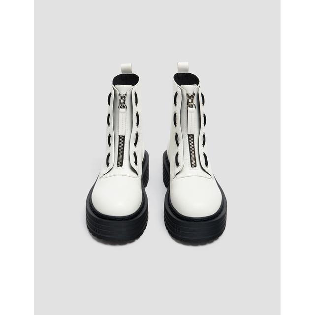Bota Plataforma Cremallera Blanca de Pull and Bear en 21 Buttons