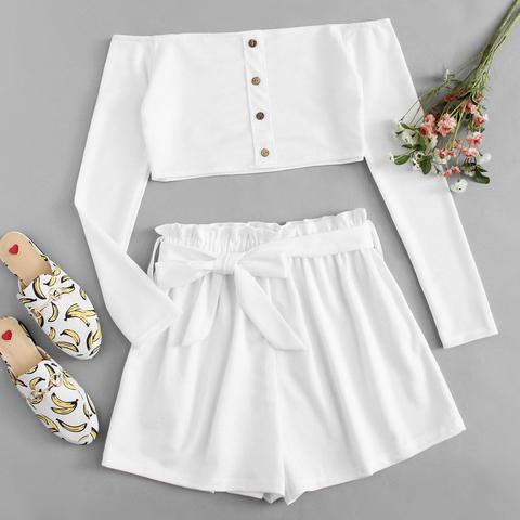 Top Monopetto Con Spalle Scoperte E Shorts