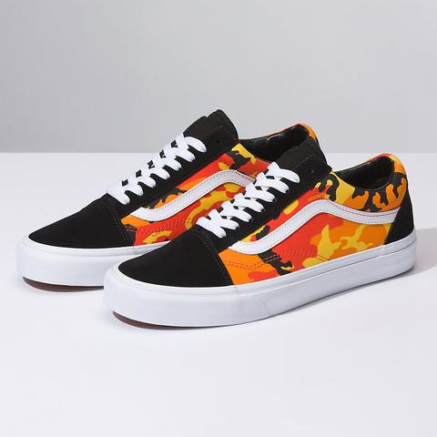 Pop Camo Old Skool from Vans on 21 Buttons