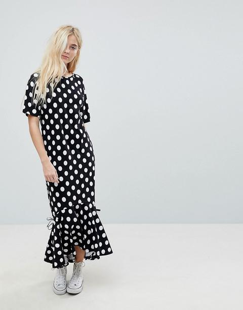 Vestido Maxi Con Estampado De Lunares Y Bajo Caído De Asos