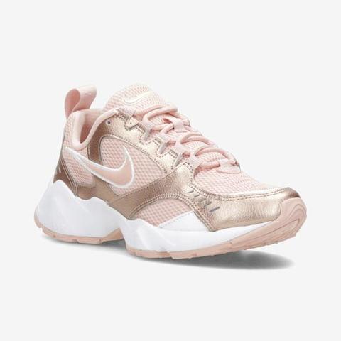 Nike Air Heights from Sprinter on 21 Buttons
