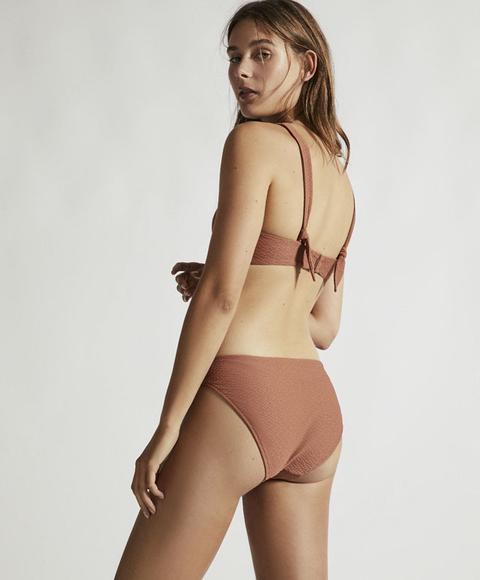 Braguita Bikini Clásica Cruzado Onditas Color: Marrón Tierra Talla: L Material: Elastano,poliéster,poliamida,