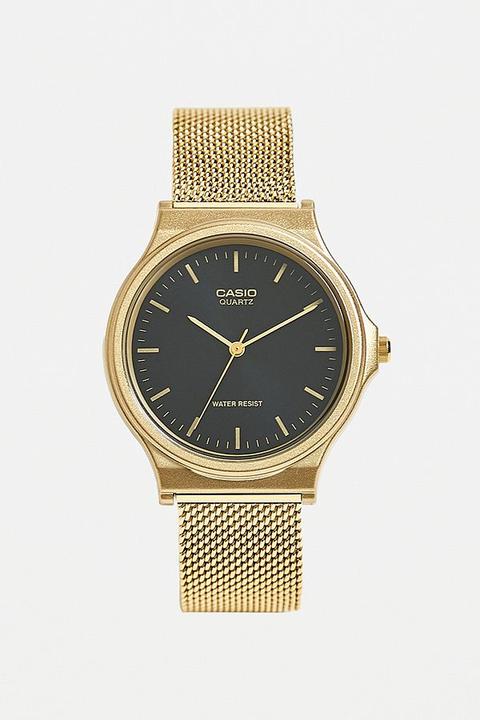 Casio Runde Vintage Uhr In Gold From Urban Outfitters On 21 Buttons