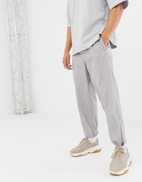 Joggers Tapered En Gris Liso De Nailon Con Cinturón De Asos White