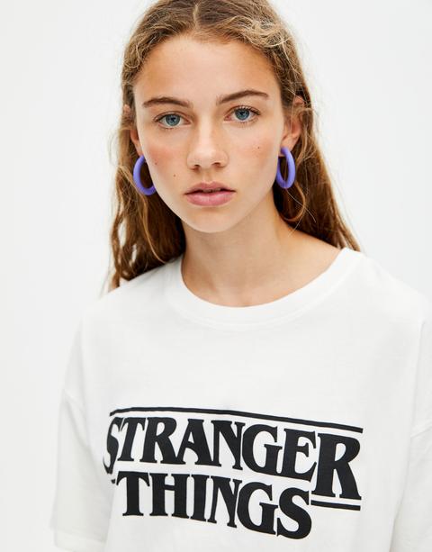 Camiseta Netflix Stranger Things Logo Negro