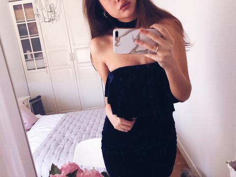 "velvet Choker" Dress