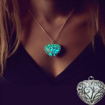 Collar Pendiente Hueco Luminoso Corazón Aleación De La Manera Azul