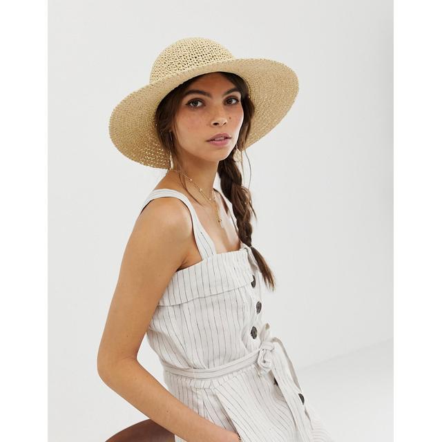 short floppy hat