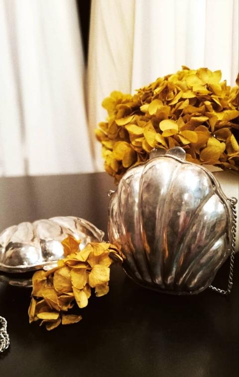 Bolso Concha Metal