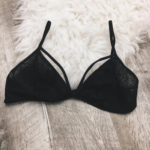 Sadie Floral Lace Peek-a-boo Bralette (black)