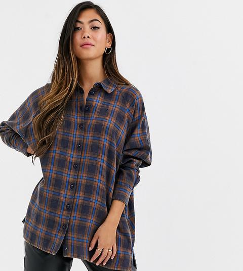 Camisa Boyfriend De Manga Larga Con Estampado De Cuadros En Azul Y Marrón De Asos Design Petite-multicolor