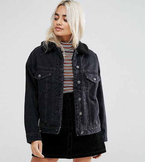 Chaqueta Vaquera Con Borreguito En Negro Desgastado De Asos Petite