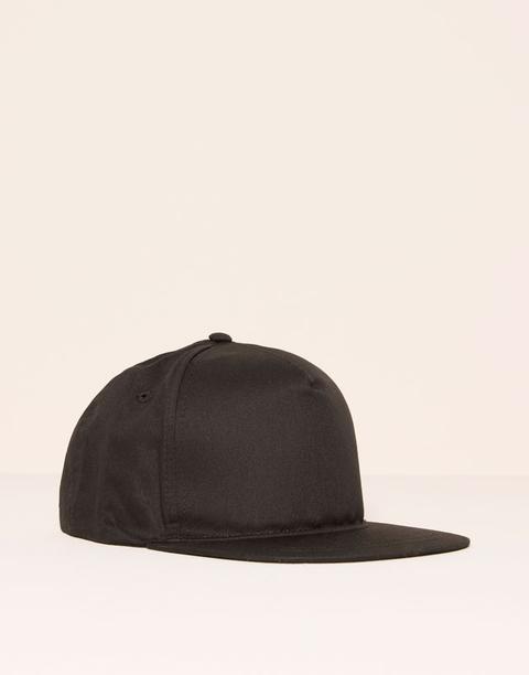 pull and bear cap