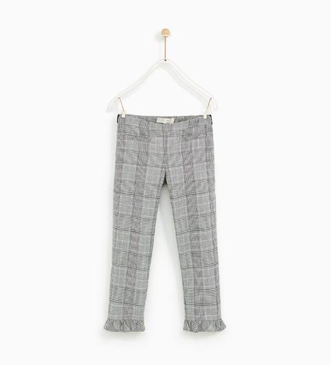 Pantaloni Quadri E Volant
