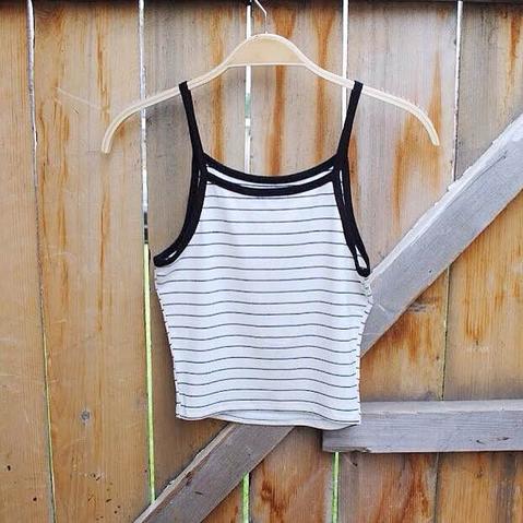 Lyric Striped Cami Crop Top (cream/black)