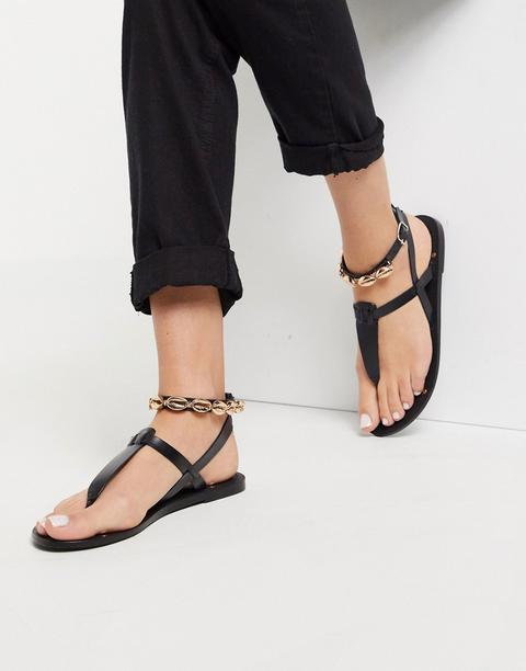 Sandalias De Tira Al Dedo De Cuero Con Detalle De Concha Fara De Asos Design-multicolor
