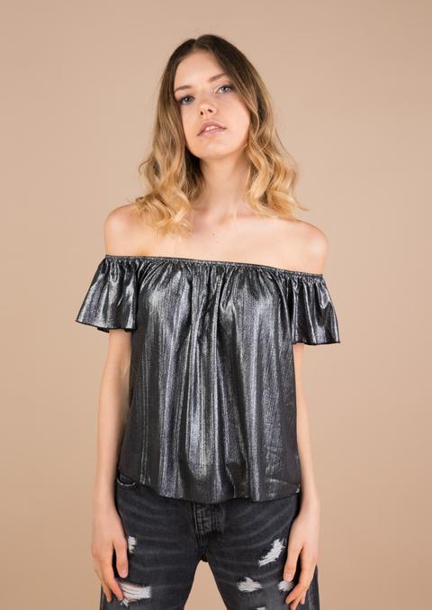 Off-the-shoulder Blouse