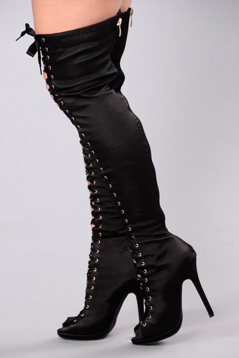 Opal Lace Up Boot - Black