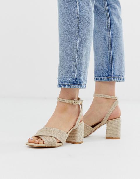 Stradivarius Raffia Cross Strap Sandals In Beige