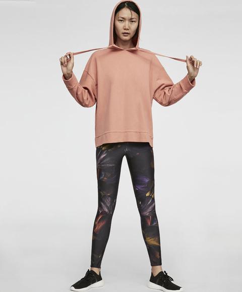 Leggings Dark Flowers Color: Negro Talla: Xs Material: Poliester,elastano,