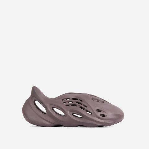 Super-bass Cut Out Detail Slip On In Brown Rubber, Brown