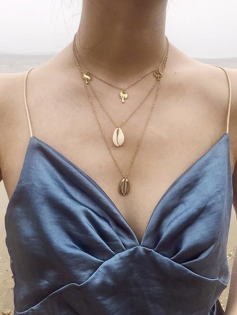 Shell Pendant Multilayered Chain Necklace