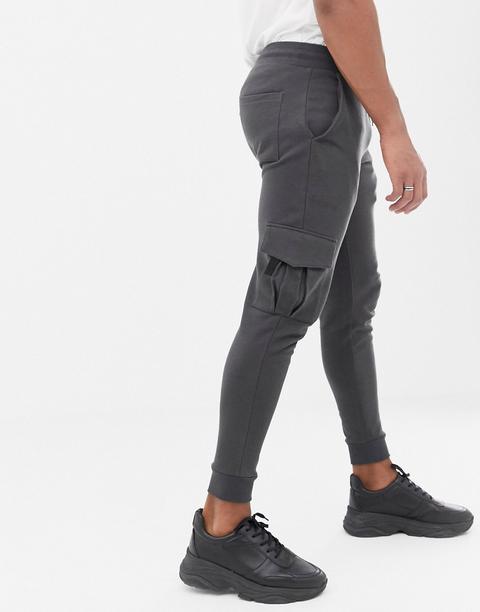 joggers with cargo pockets