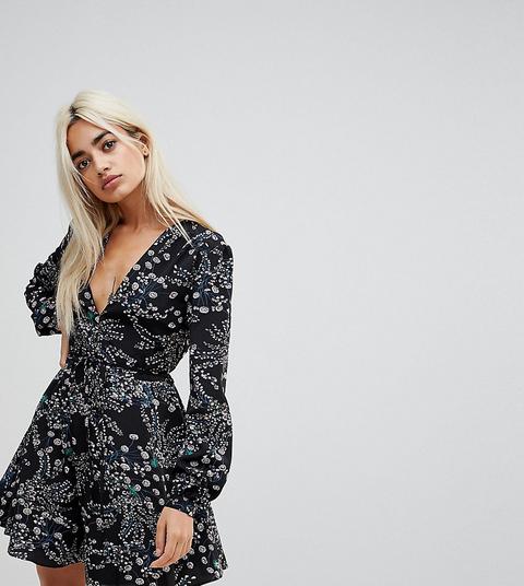 Glamorous Petite - Vestito A Portafoglio Con Motivo Floreale - Nero