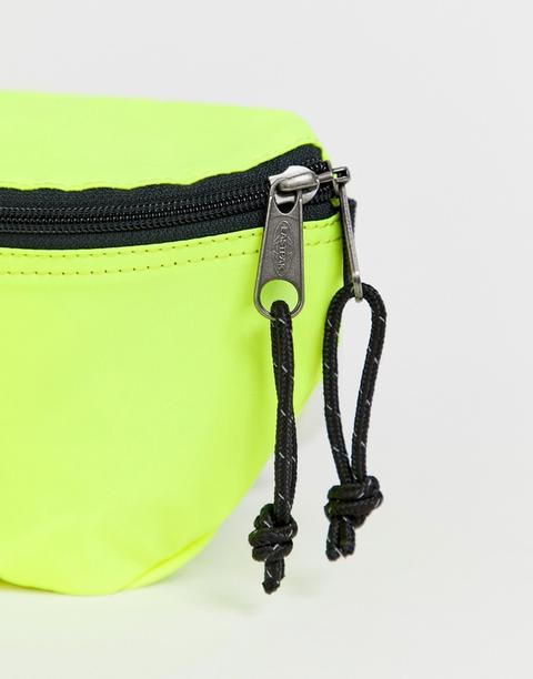 Esclusiva Eastpak - Springer - Marsupio Giallo Fluo - Giallo from ASOS on  21 Buttons