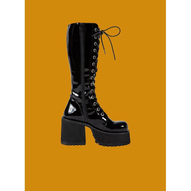 Trinity Boot from Unif on 21 Buttons
