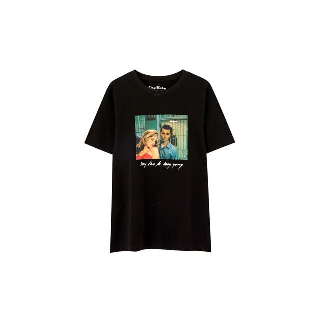 Maglietta Cry Baby Nera di Pull and Bear su 21 Buttons