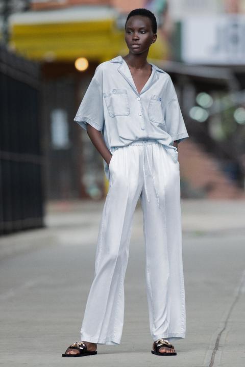 Loose-fitting Shirt With Pockets Trf