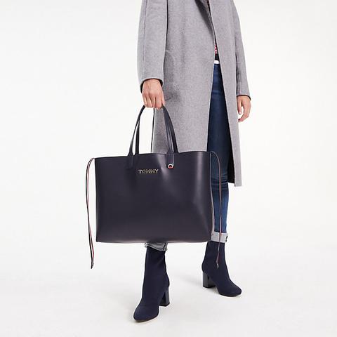 Icon Tote-bag from Tommy Hilfiger on Buttons