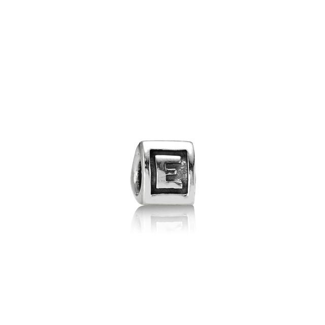 pandora charm lettera e pandora charm lettera e