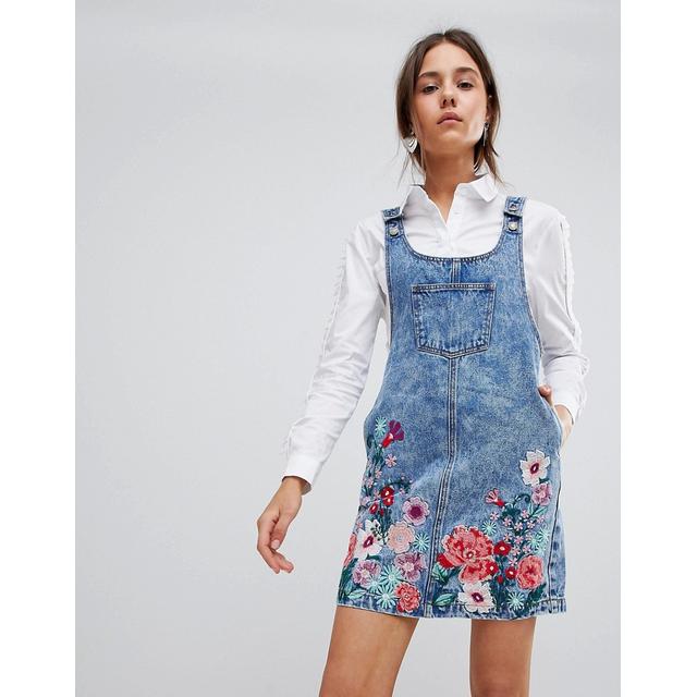 Glamorous - Vestitino Scamiciato Di Jeans Con Ricami A Fiori - Blu from  ASOS on 21 Buttons