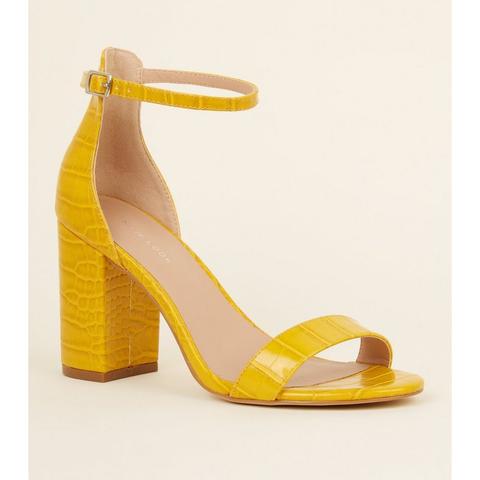 sandales jaunes