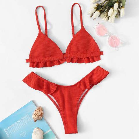 Set Bikini Top Triangolo E Taglio Alto Con Volant