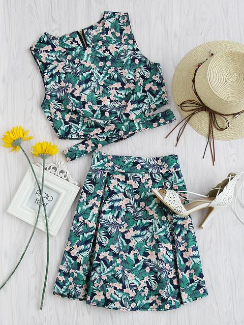 Conjunto Con Estampado Floral Con Abertura