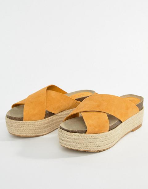 Sandalias De Esparto Con Plataforma Plana En Amarillo De Mango