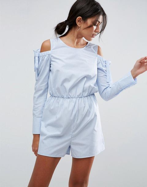 Mono Corto Estilo Camisa Con Hombros Descubiertos Y Abertura En La Espalda De Asos