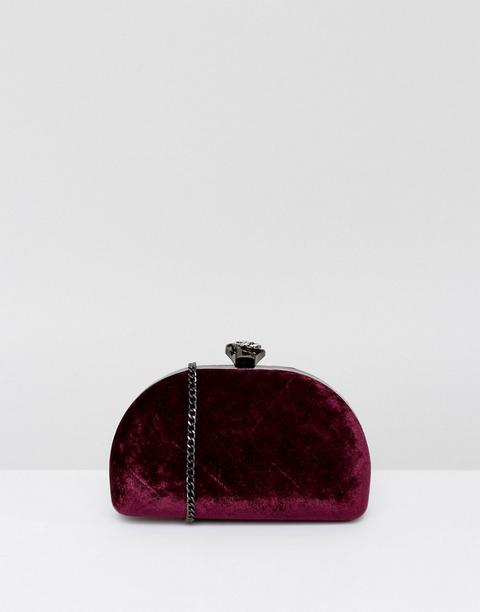 Bolso Clutch En Forma De Media Luna De Terciopelo En Tono Burdeos De True Decadence