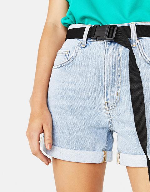 Short Denim Con Cinturón