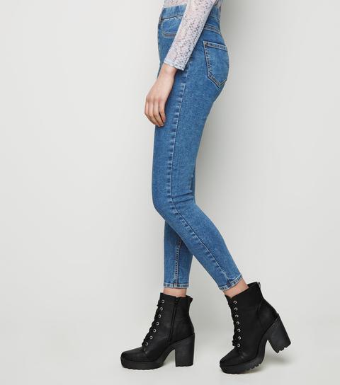 Blue Acid Wash Emilee Jeggings New Look from NEW LOOK on 21 Buttons