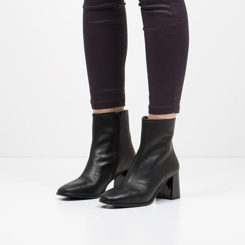 Wednesday Botines Vera Black