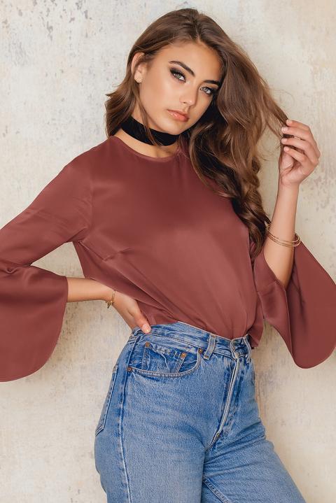 Trumpet Sleeve Top Red